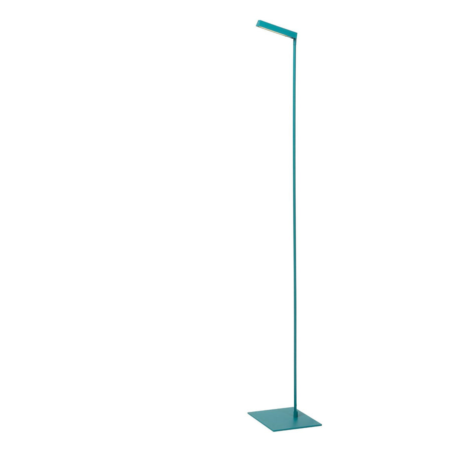 Lampadaire turquoise dressé face à l'objectif, base carrée et tige verticale.