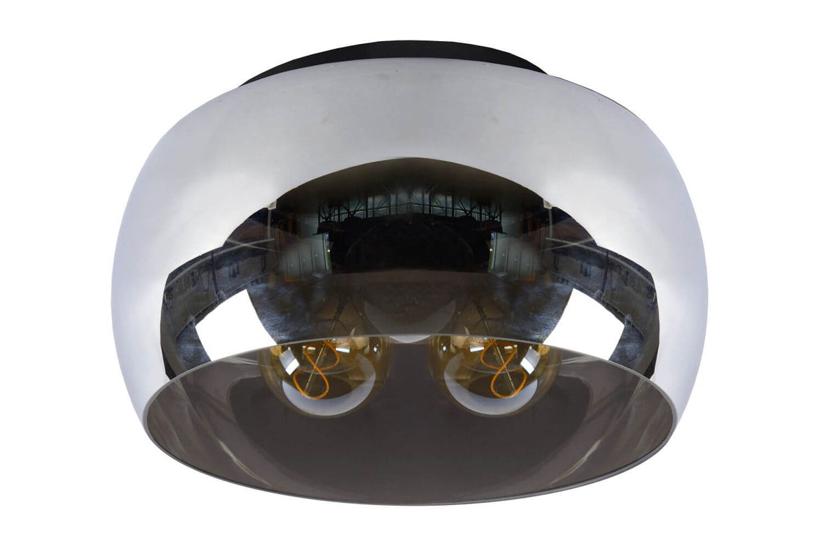 Autre angle du plafonnier en verre, détail de la monture et des ampoules.