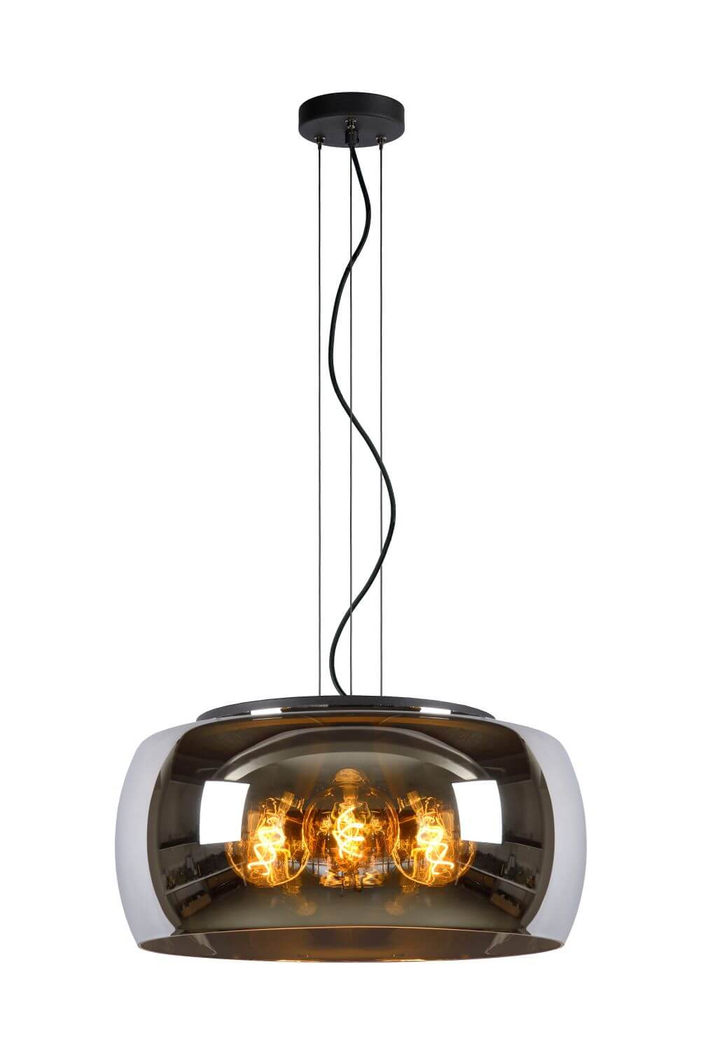 Vue d'ensemble du luminaire suspendu avec ses câbles noirs et sa coupole de plafond