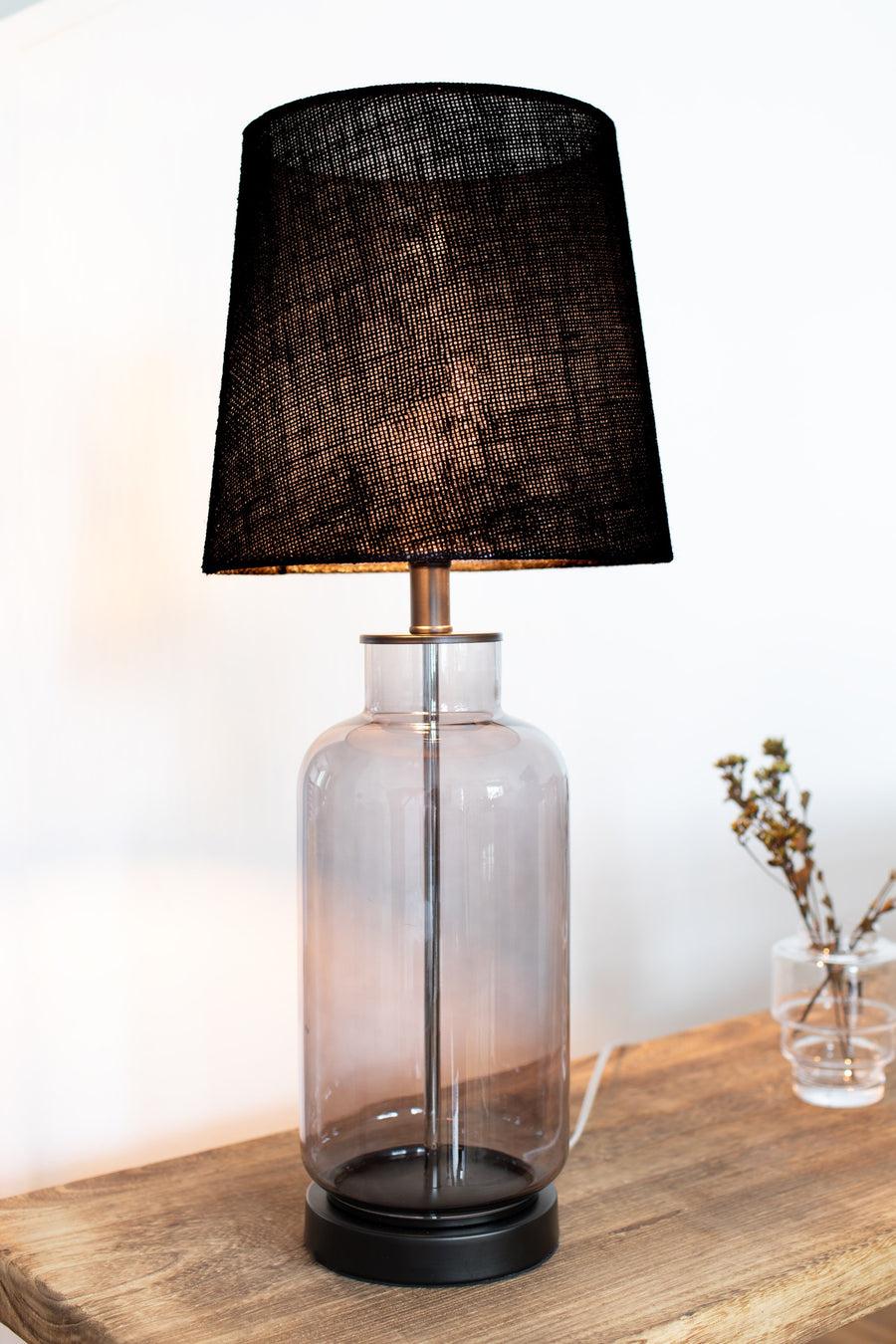 Lampe à poser Costero avec abat-jour en jute