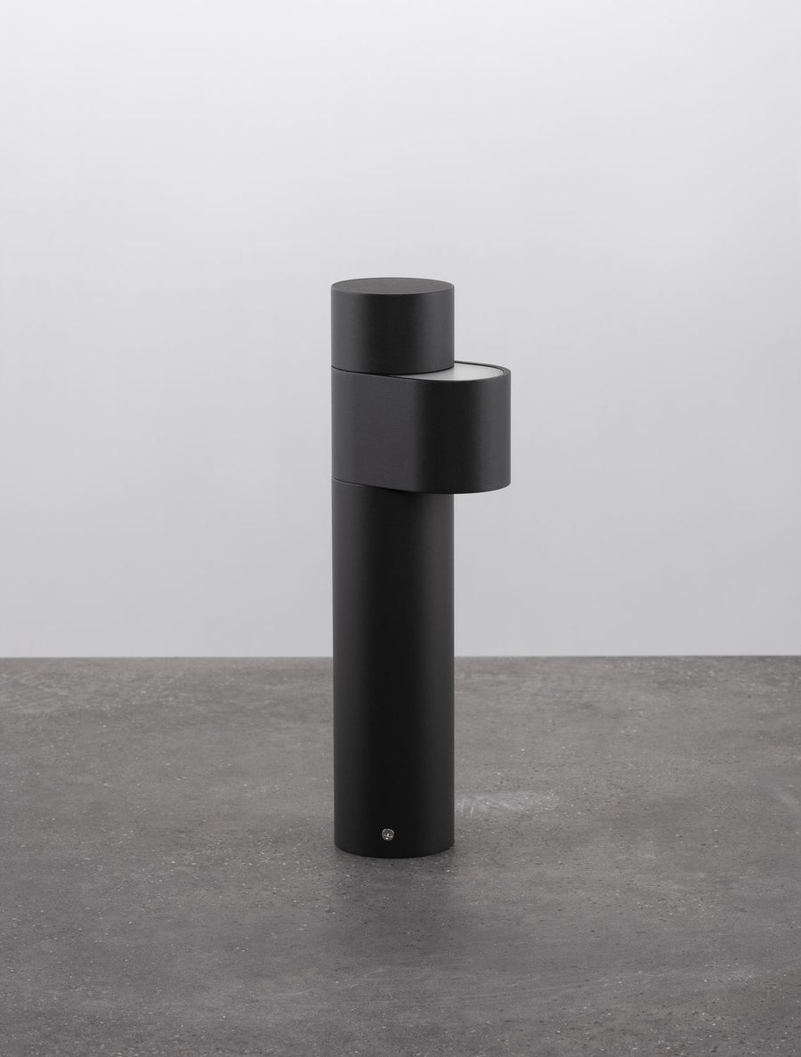 Borne extérieure Aduro noire, H 35 cm