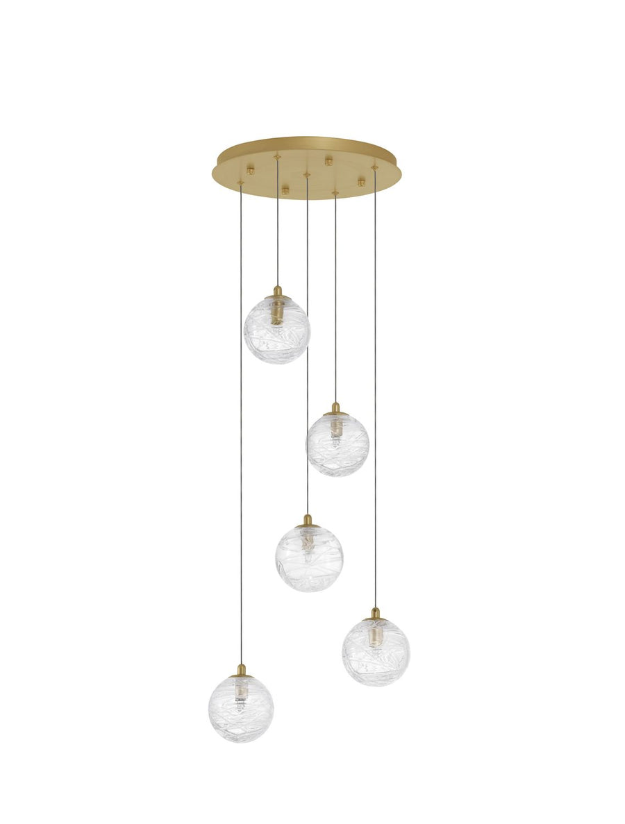 Vue de face du luminaire sur fond blanc, cinq globes suspendus
