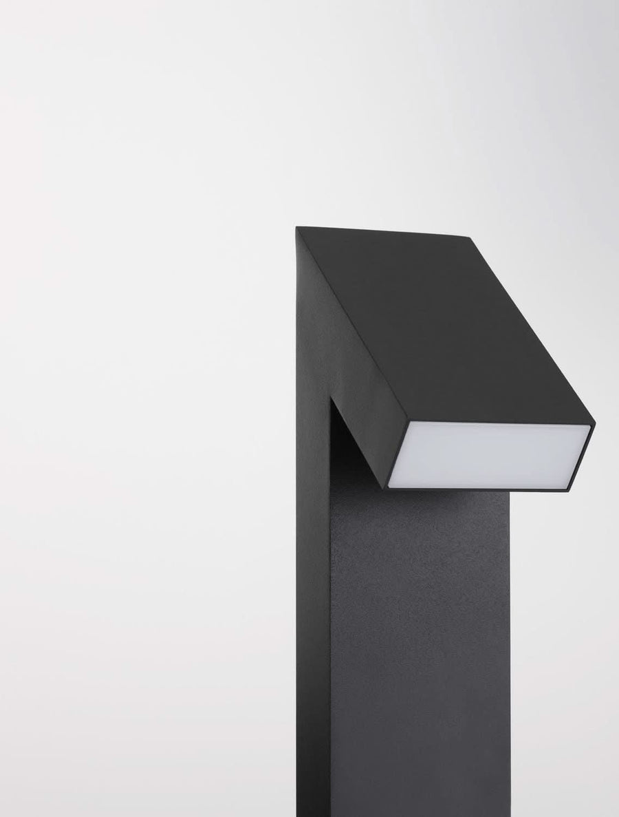 Borne extérieure Brigitta noire, H 80 cm