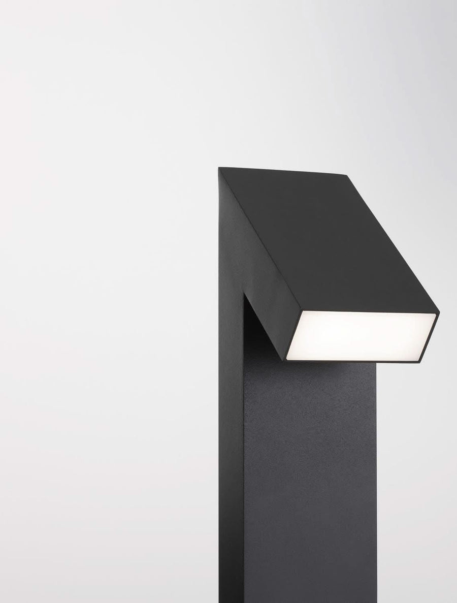 Borne extérieure Brigitta noire, H 80 cm