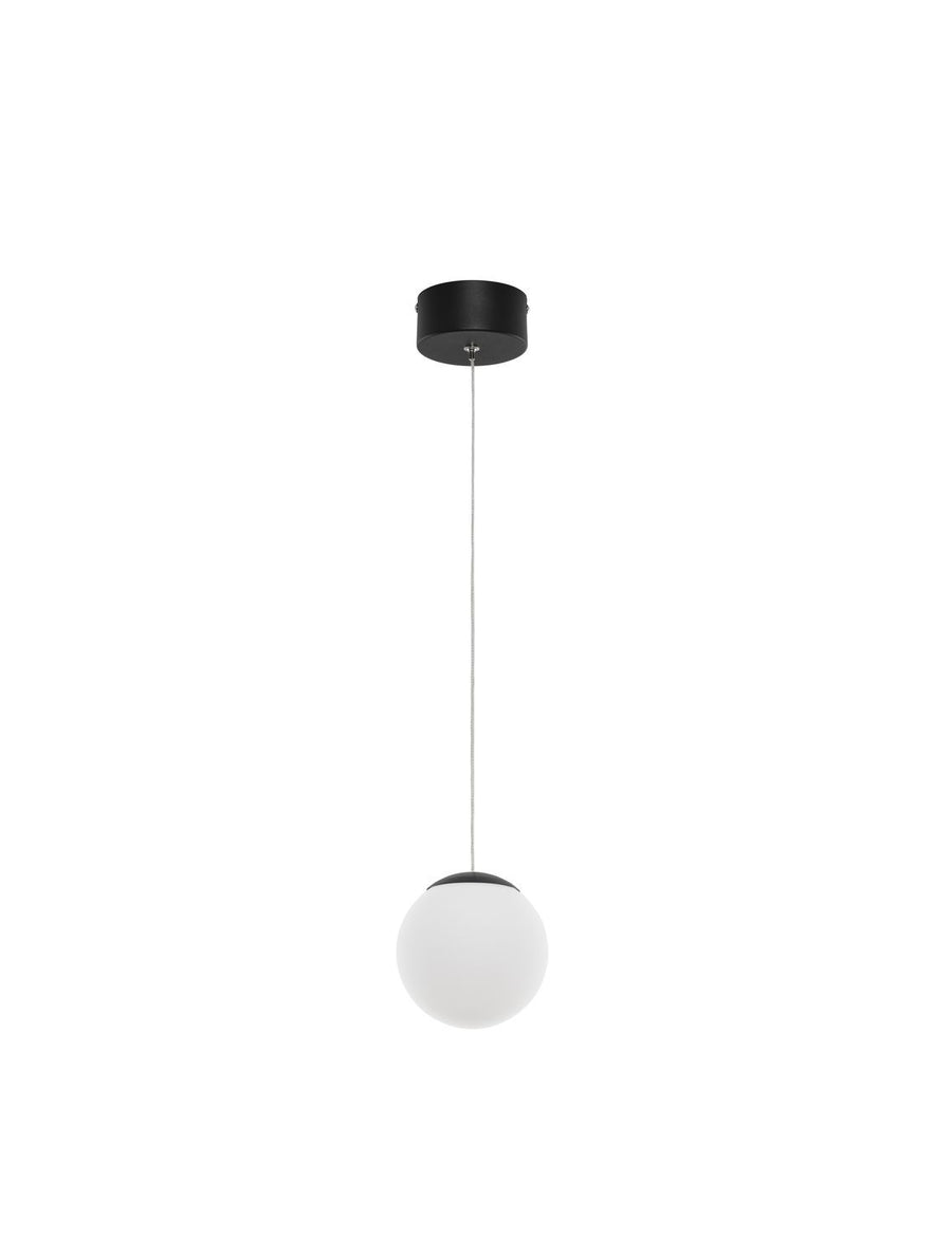 Suspension boule en verre blanc suspendue, vue de face sur fond blanc, câble et rosace noire