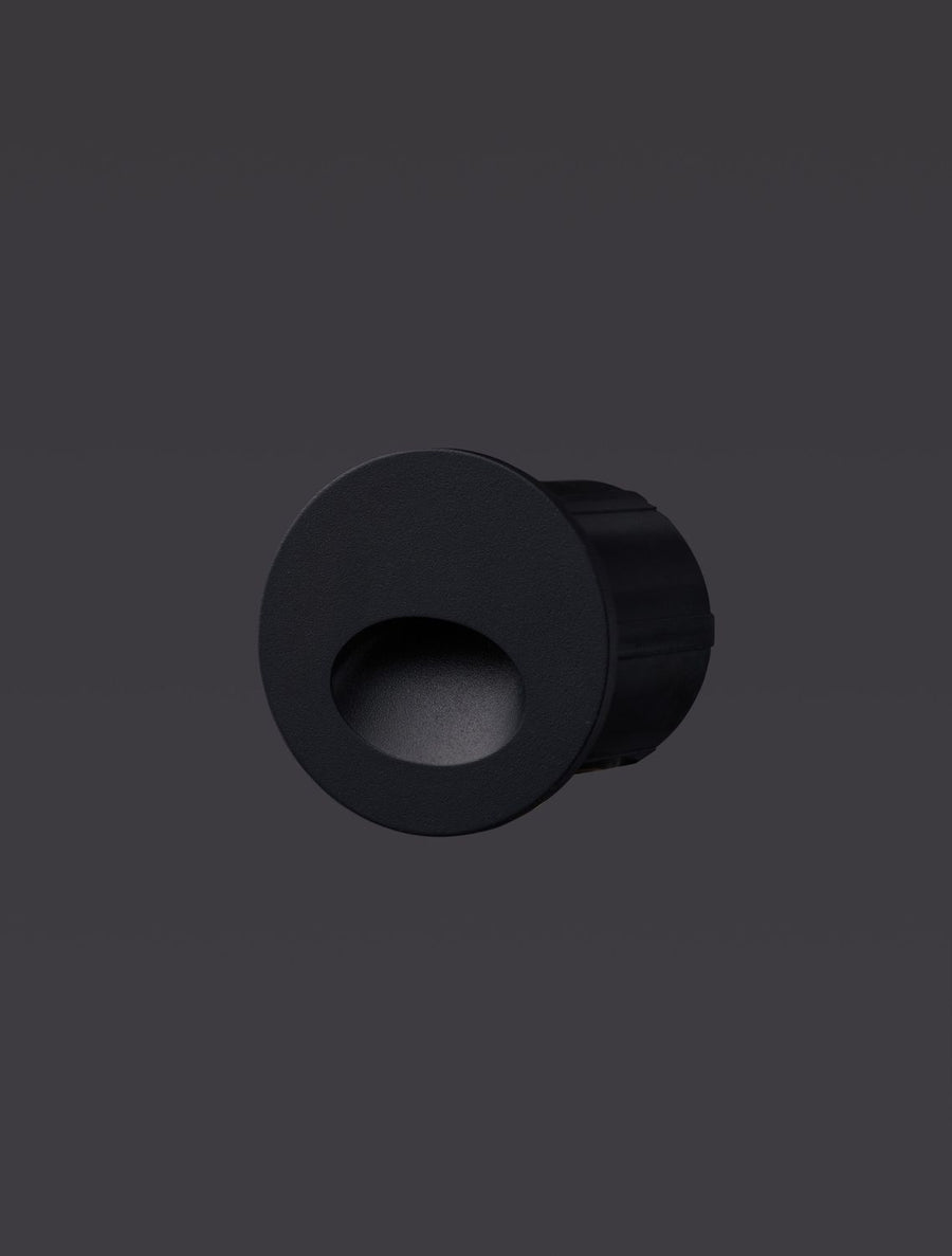 Même luminaire noir non allumé présenté sur fond gris anthracite.