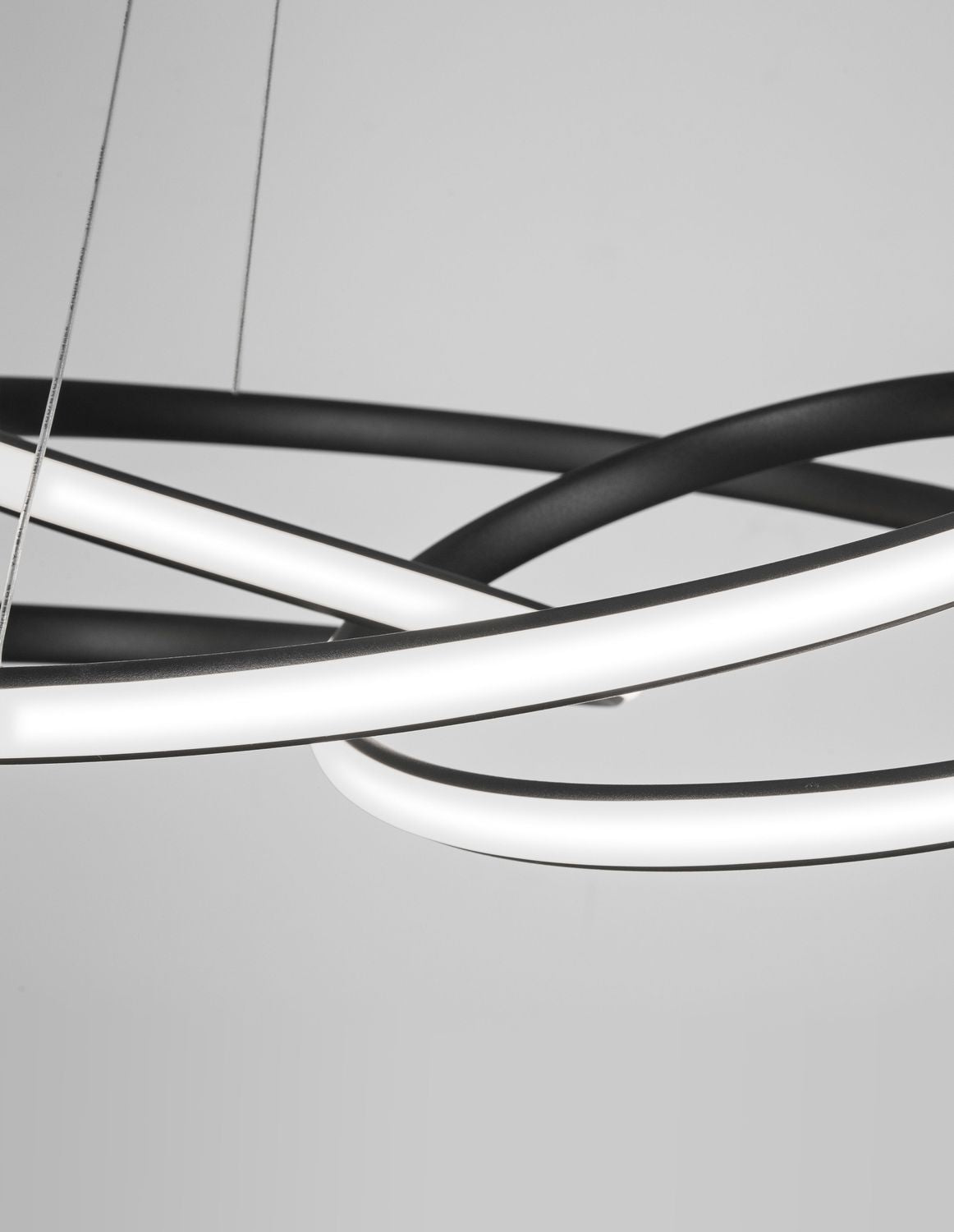 Suspension Menton noire
