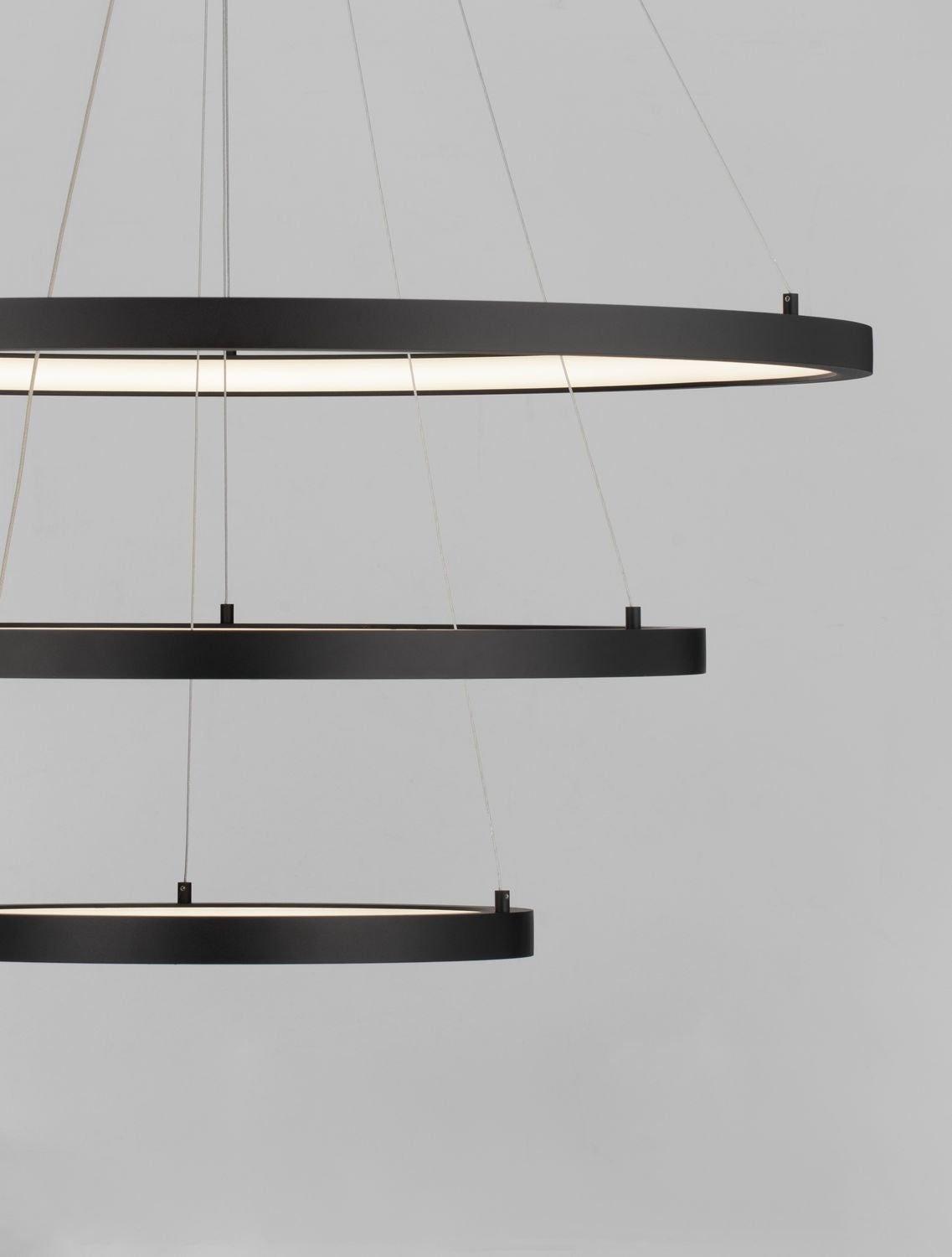 Suspension Empatia noire (9172867)