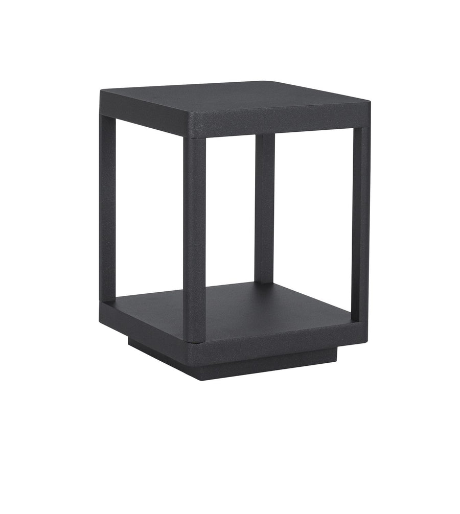 Vue de trois quarts sur fond blanc, structure cubique anthracite avec base pleine