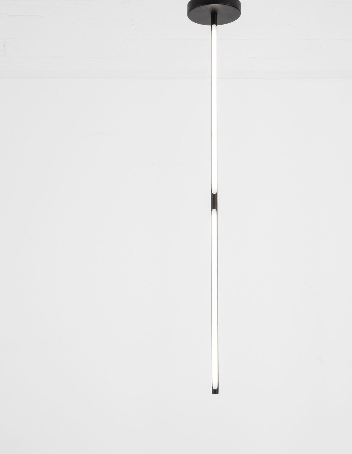 Suspension Handy noire, H 113 cm