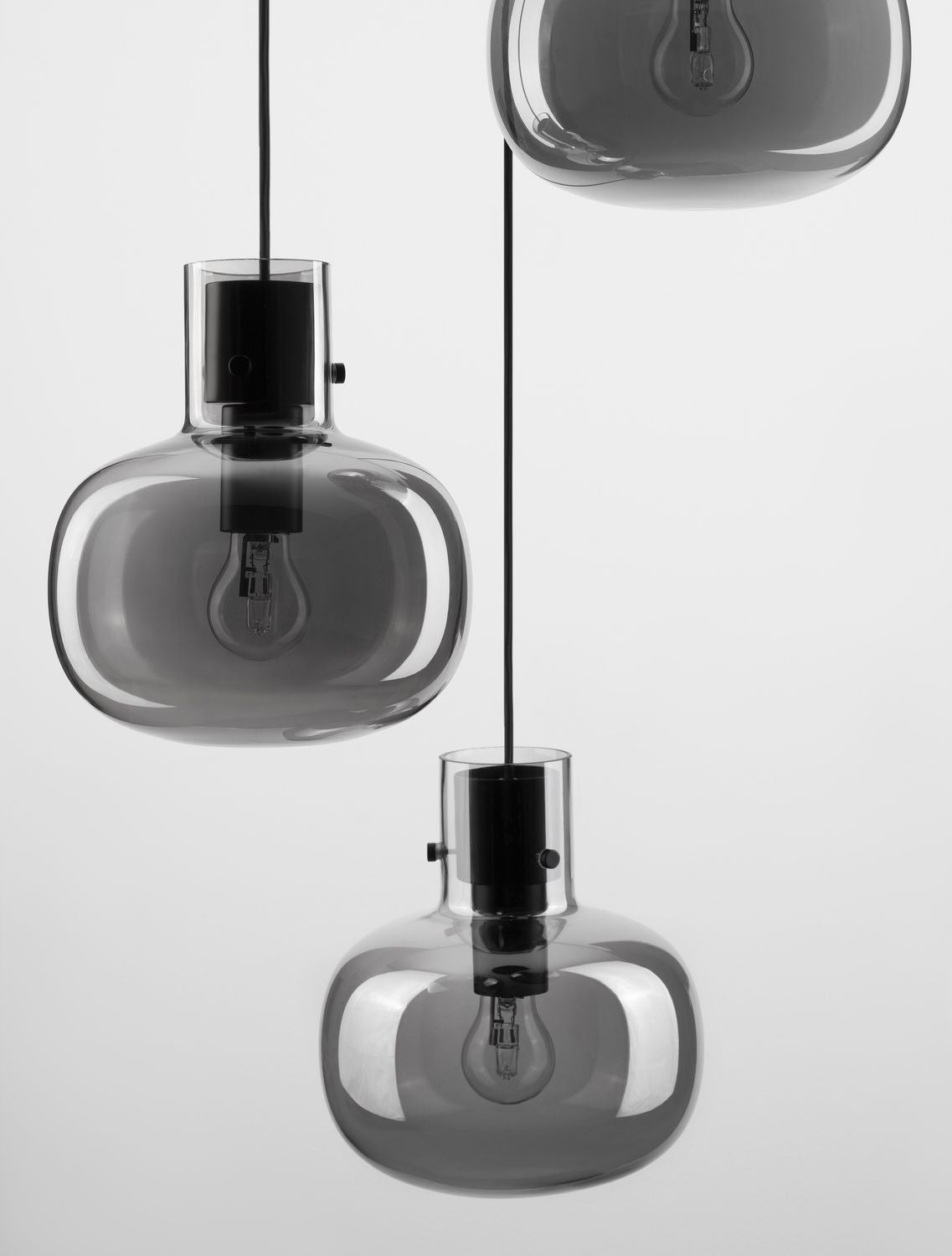 Suspension Cinzia 3 lumières noire, verre, H 178 cm