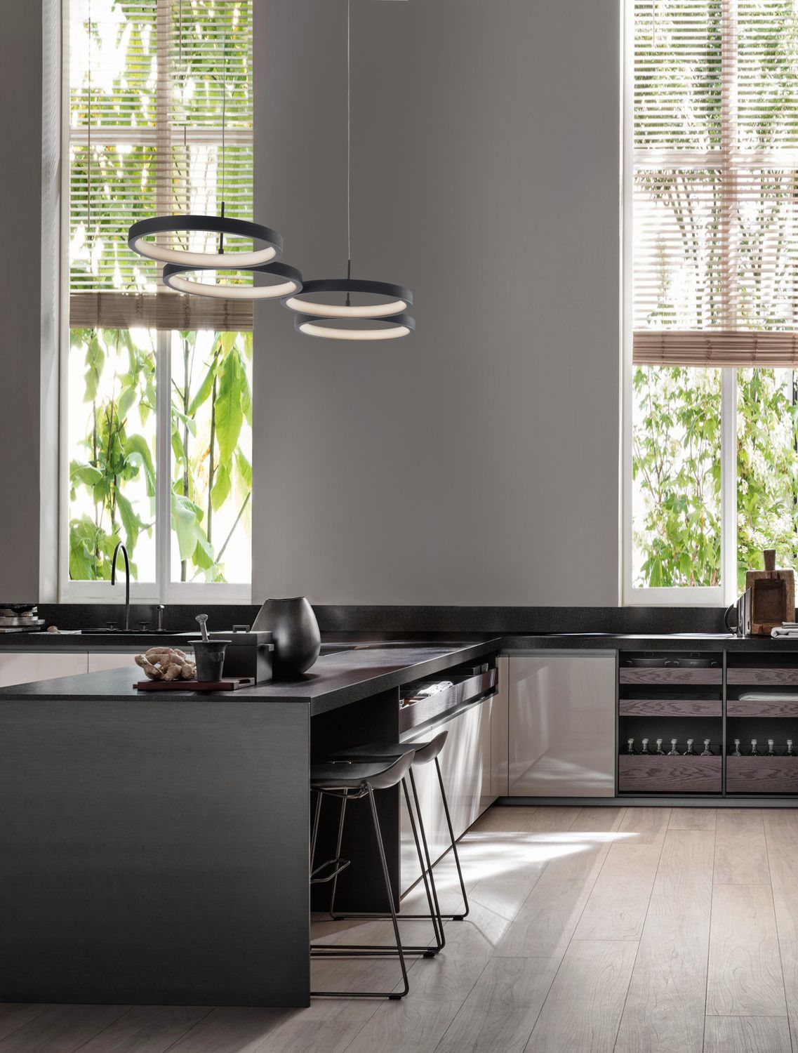 Suspension Magnus noire (9248117)