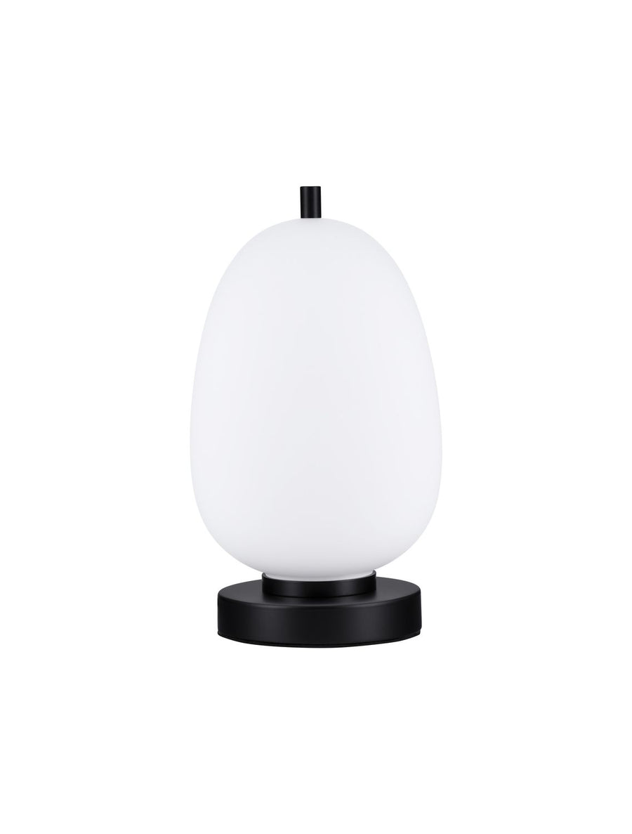 Produit isolé sur fond blanc, lampe à poser au globe blanc et socle noir.