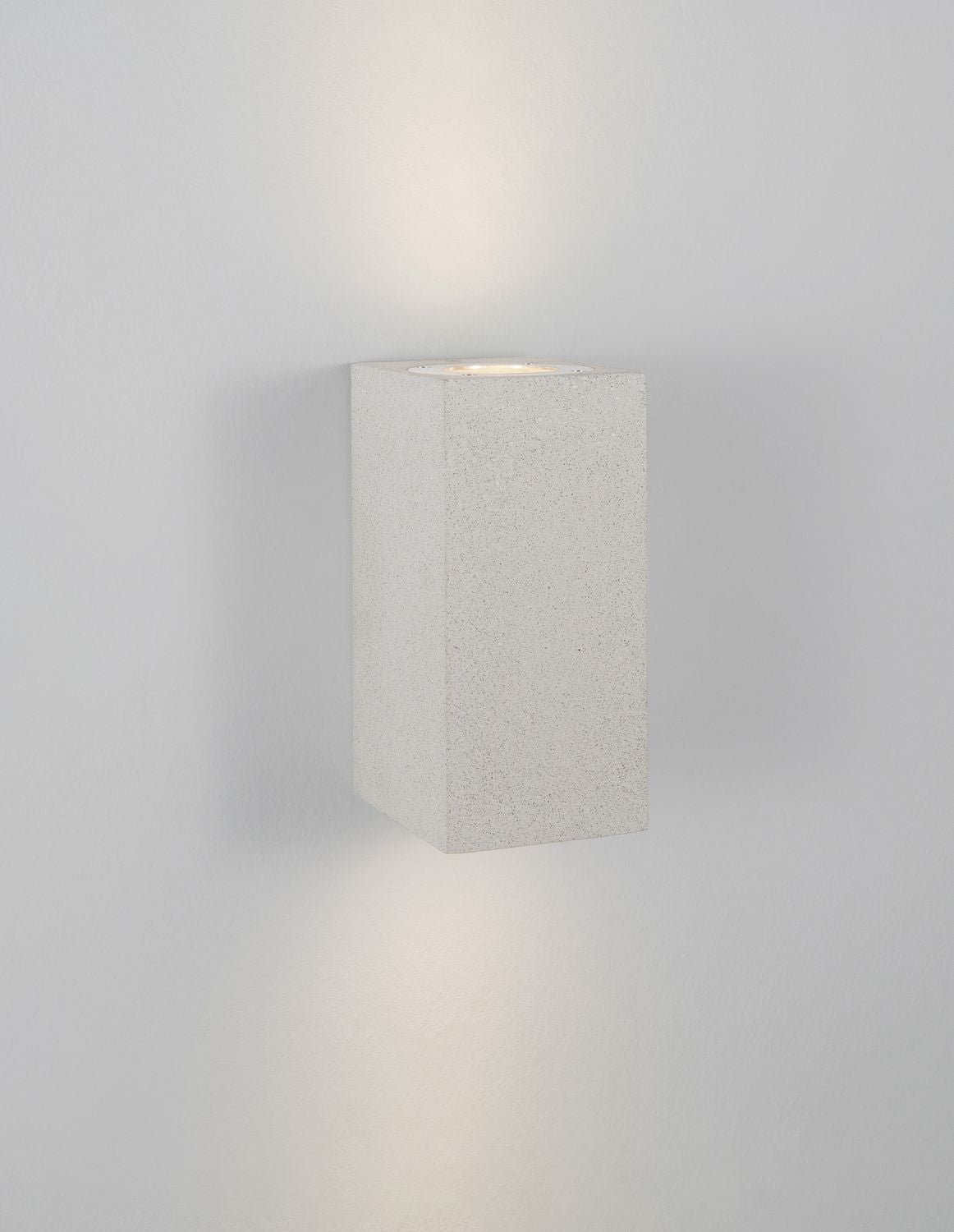 Applique extérieure Fuento blanche, H 18 cm