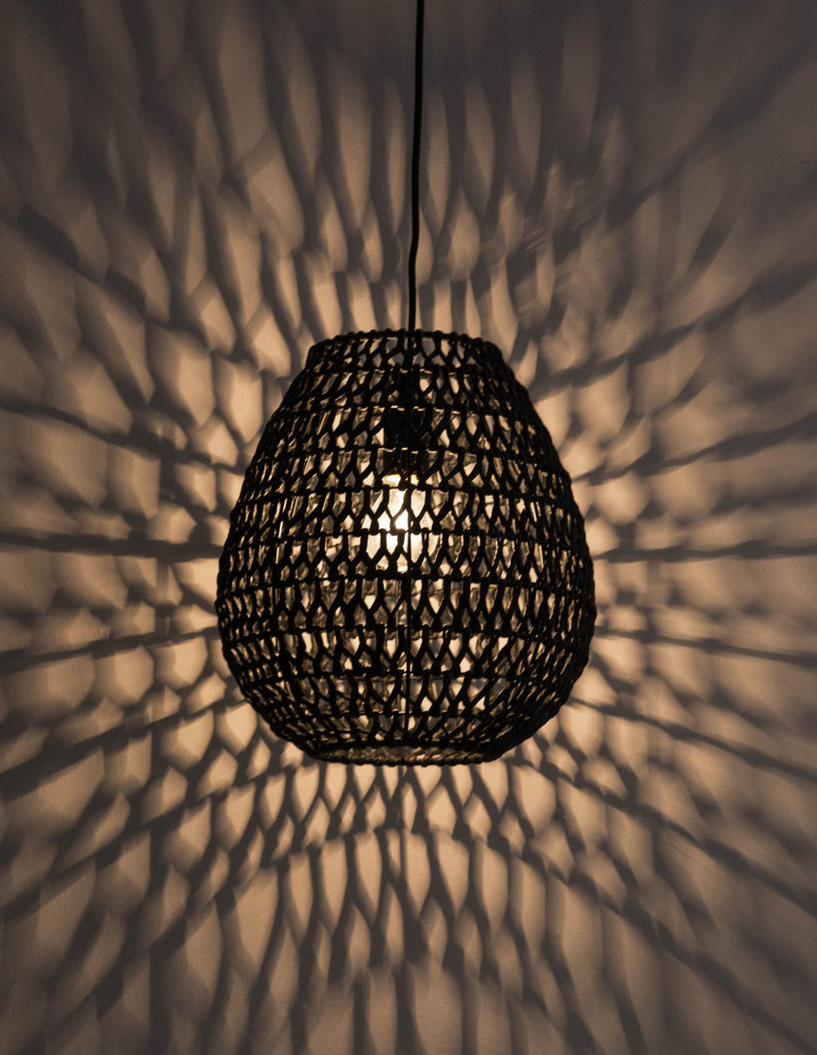 Suspension Griffin noire, rotin