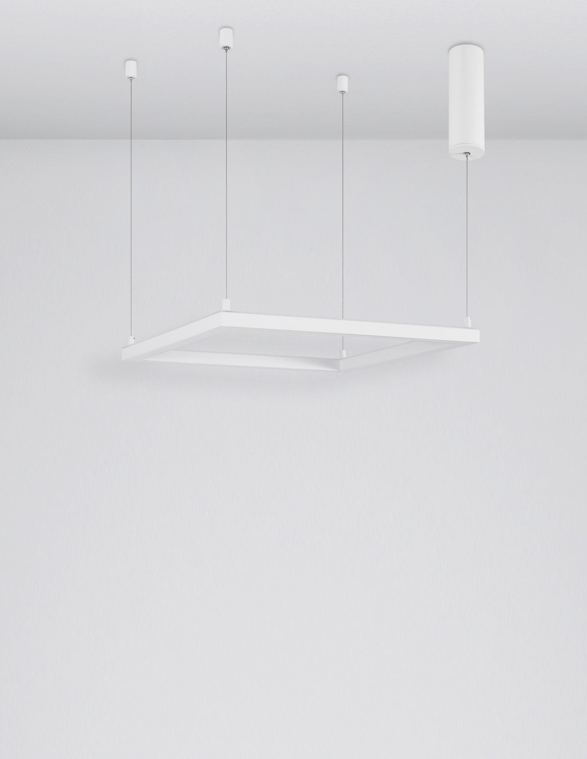 Mise en ambiance, suspension carrée blanche fixée au plafond d'une pièce claire