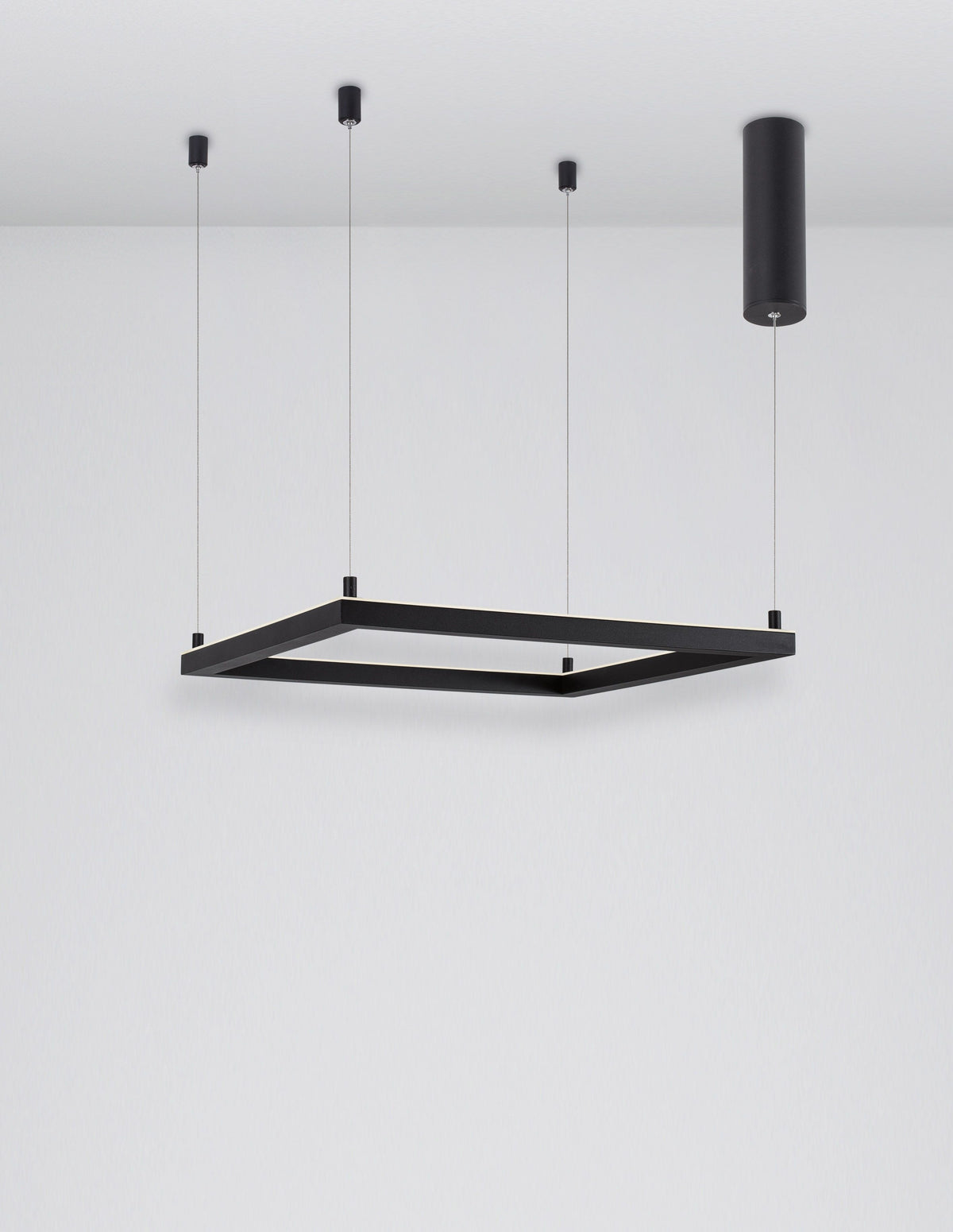 Suspension Eterna noire (9990736)
