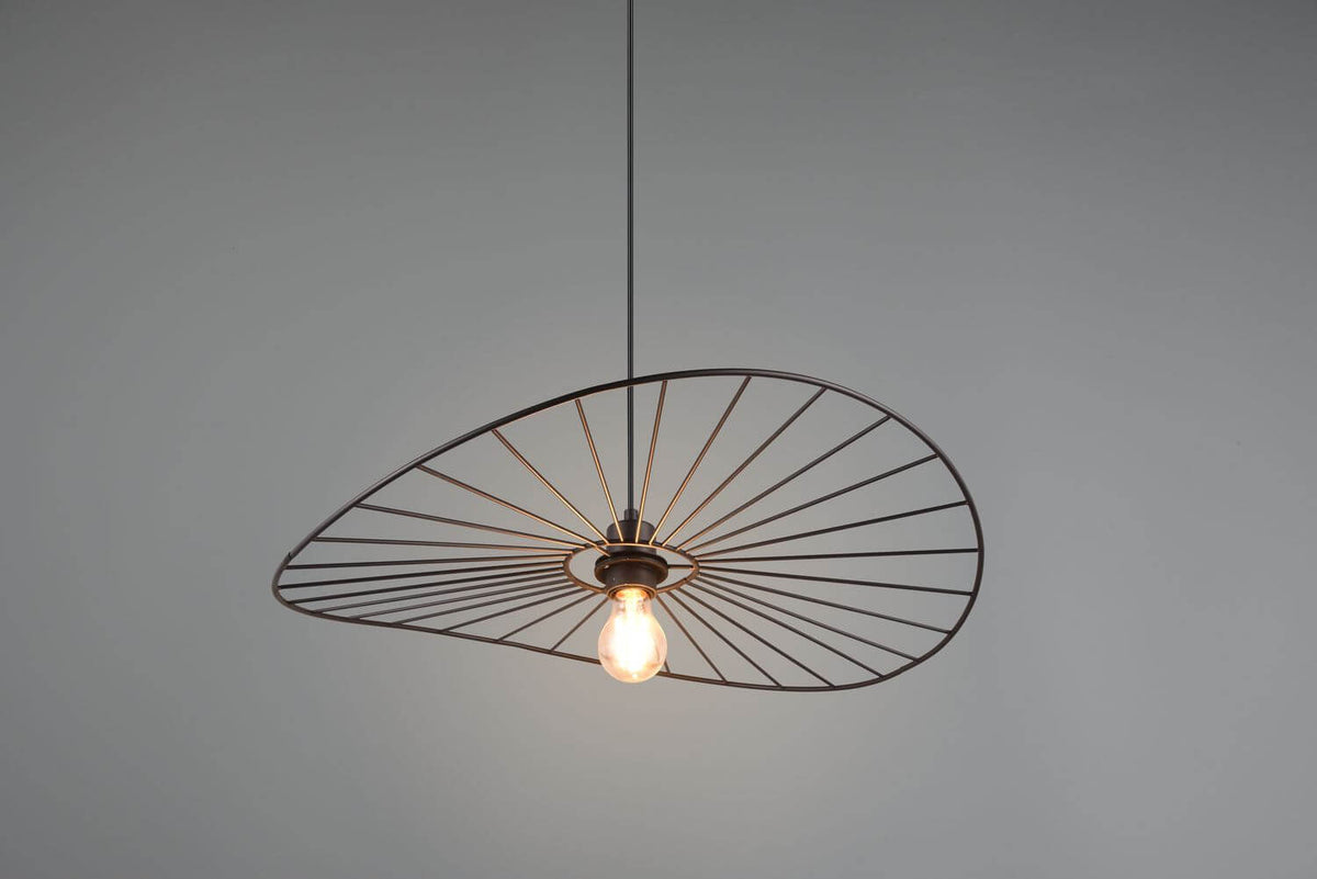 Suspension Chapeau noire mat