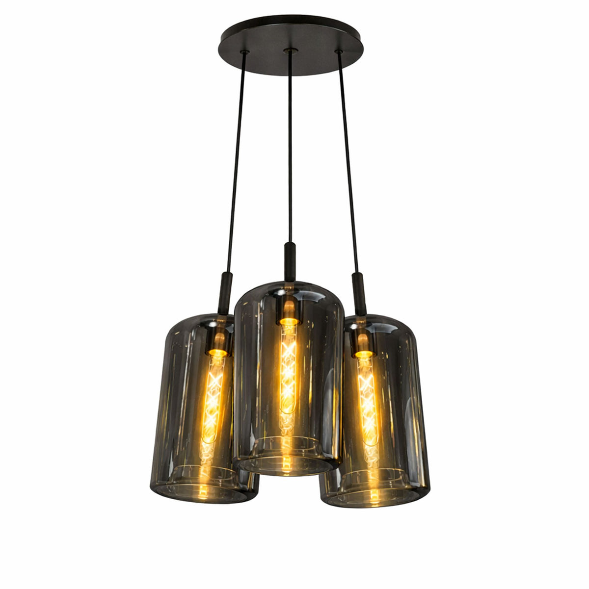 Vue de face du luminaire en verre fumé gris, trois cloches suspendues allumées