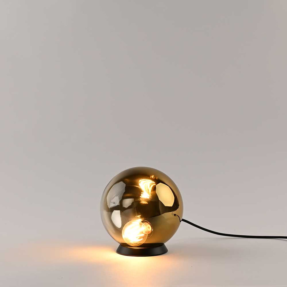 Lampe à poser Orb globe en verre