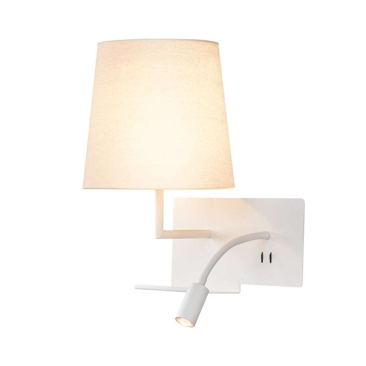 Applique murale blanche de face avec abat-jour en tissu et liseuse LED orientable.