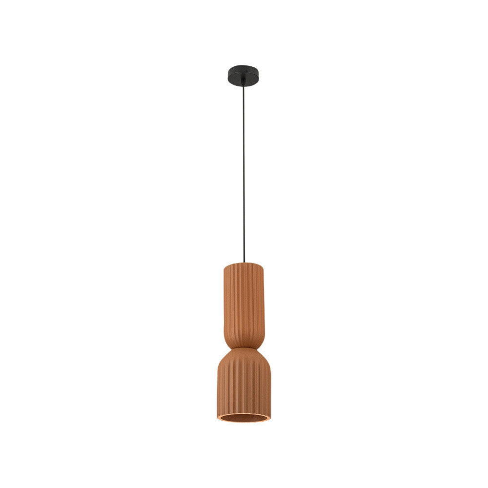 Vue de face du luminaire suspendu complet sur fond blanc neutre