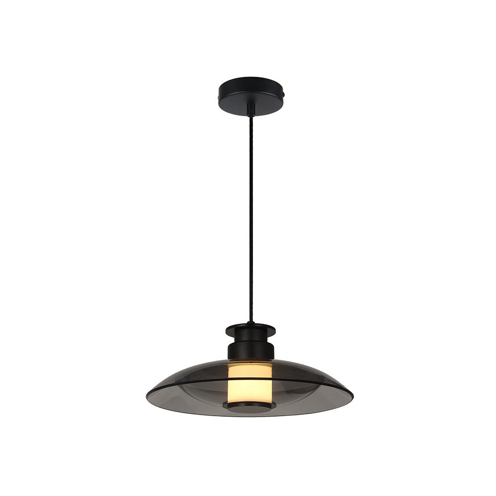 Vue de face de la suspension noire avec abat-jour en verre fumé circulaire.