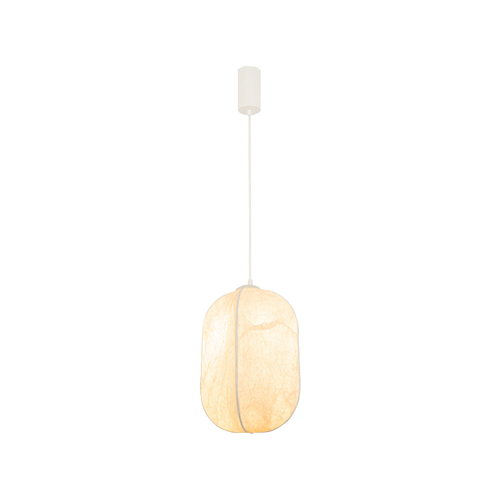 Vue de face de la suspension blanche avec abat-jour ovale en textile et câble blanc.