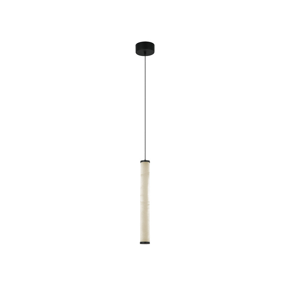 Suspension seule sur fond blanc, cylindre en albâtre et finitions noires.