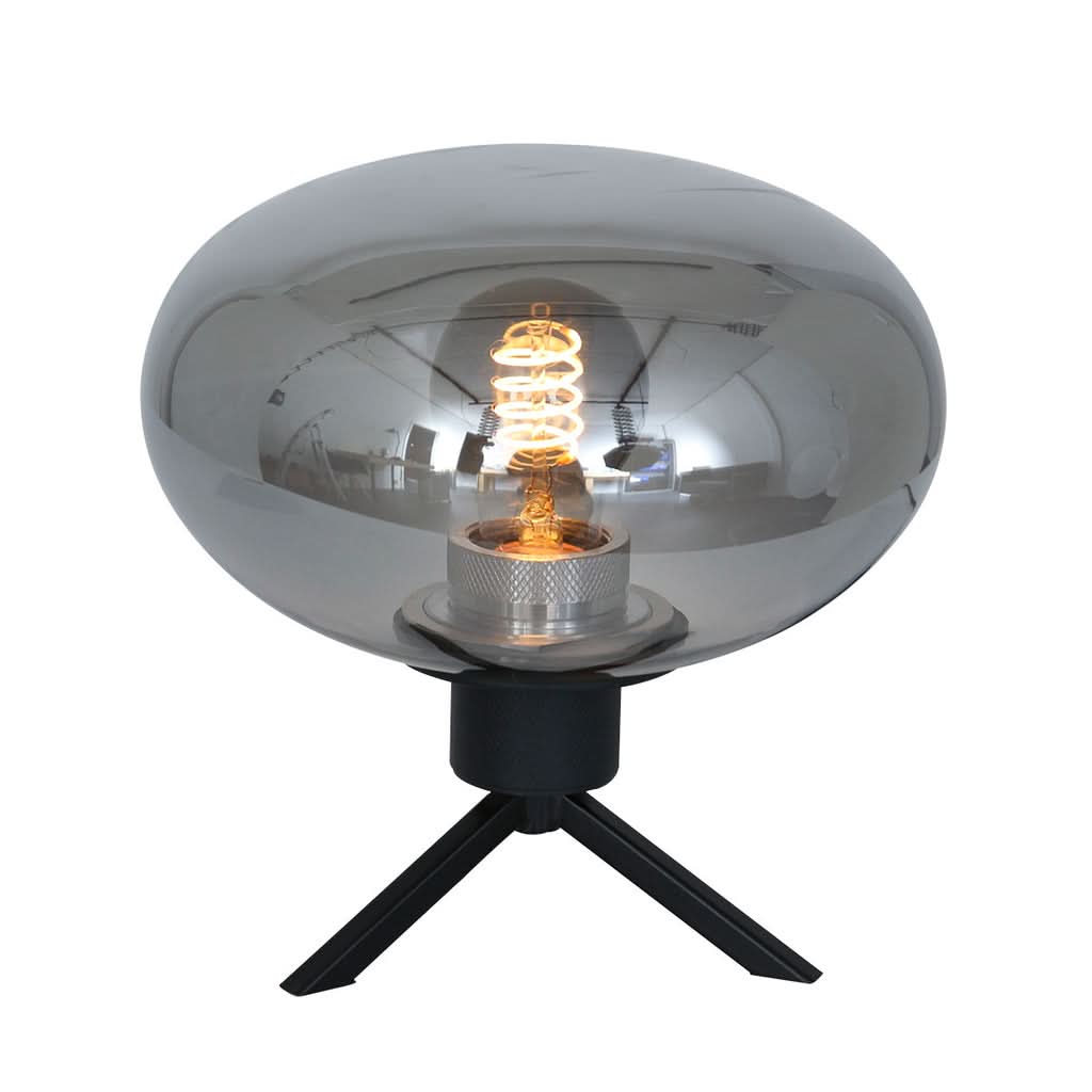 Vue de face de la lampe allumée, verre fumé et ampoule filament dorée