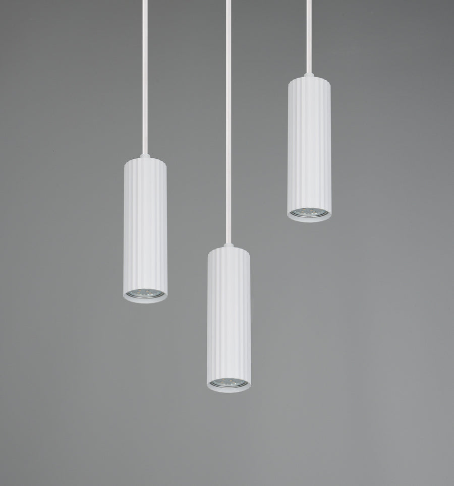 Détail rapproché des abat-jours cylindriques blancs striés et de leurs sources LED