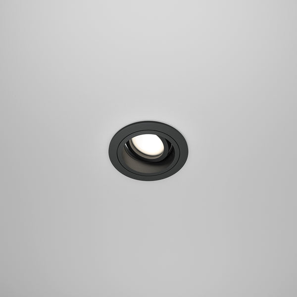 Atom Spot noir