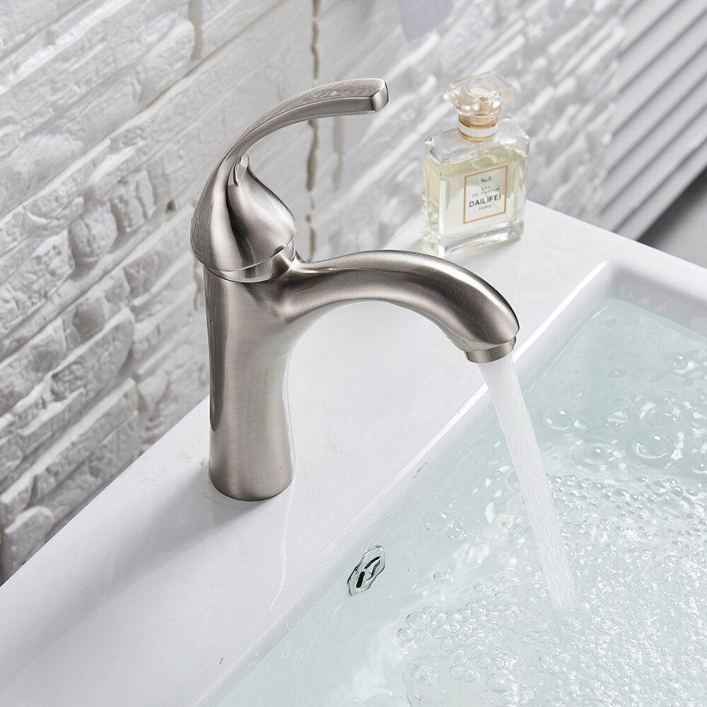 Mitigeur Lavabo Courbé | Ligne Élégante - Designix Mitigeur Lavabo Métal Brossé