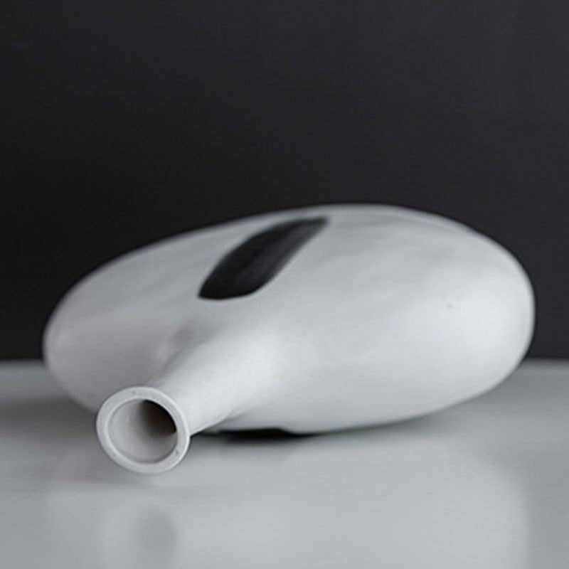 Vase Design Encre | Conception Expressive - Designix Vase 19.5x15x6.8cm