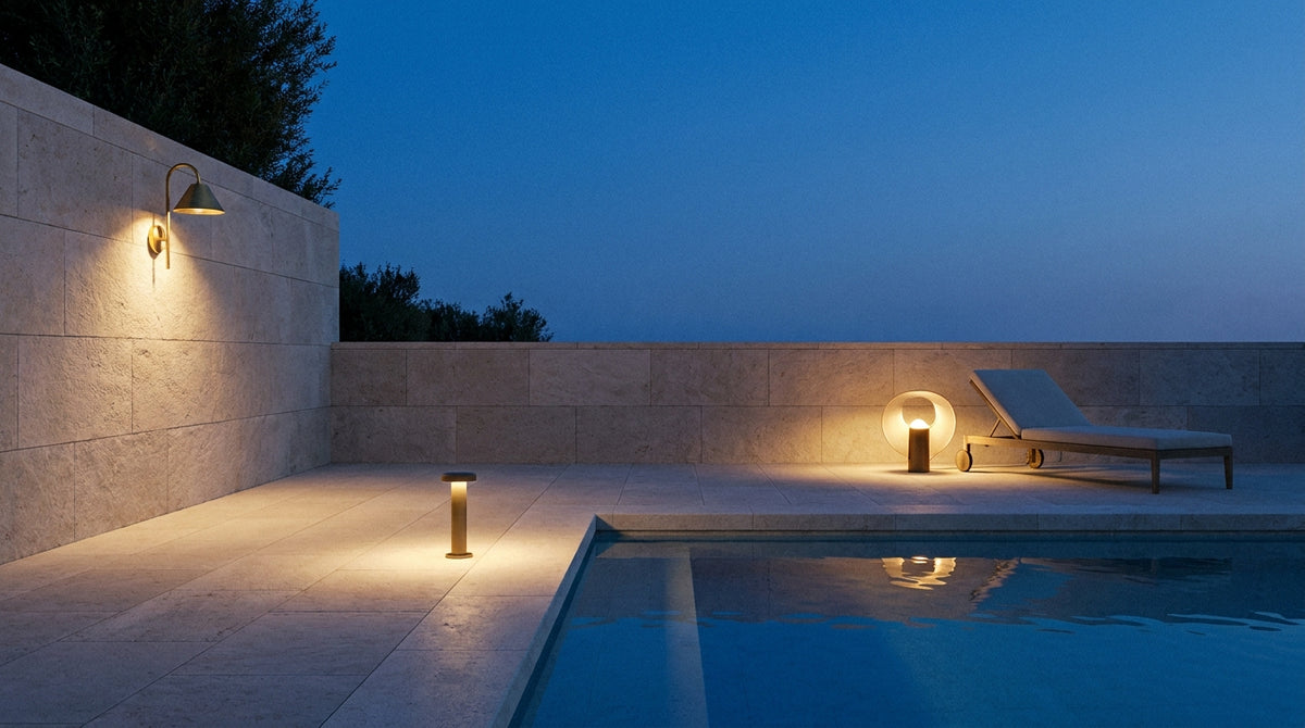 Éclairage de terrasse : 3 couches de lumière autour de la piscine