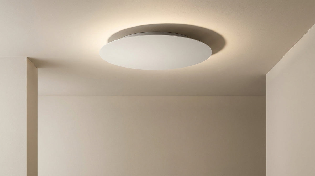 Installer un plafonnier sans percer : les solutions qui tiennent