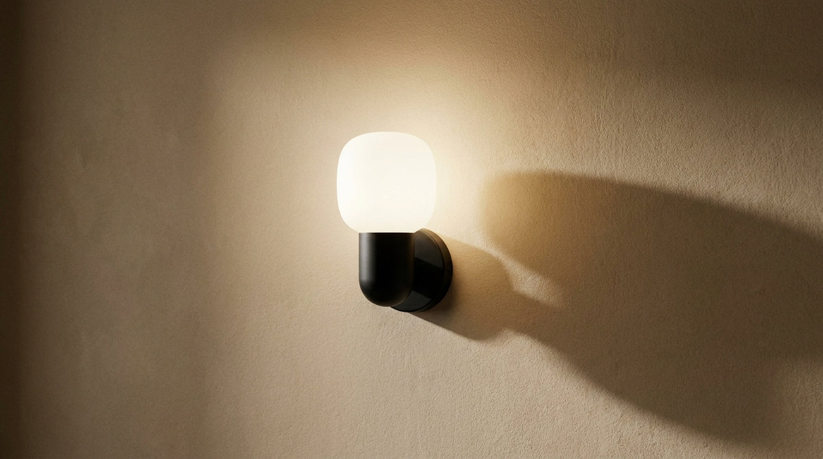 Lampe à fixer au mur : bien choisir et bien poser