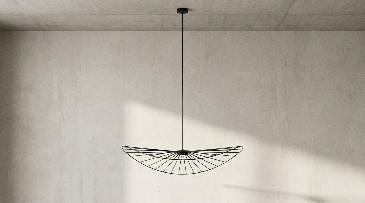 Suspension grande hauteur sous plafond : le guide des mesures