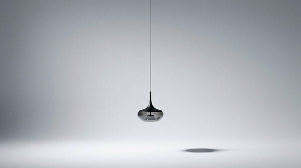 Suspension grande hauteur sous plafond : les bonnes mesures
