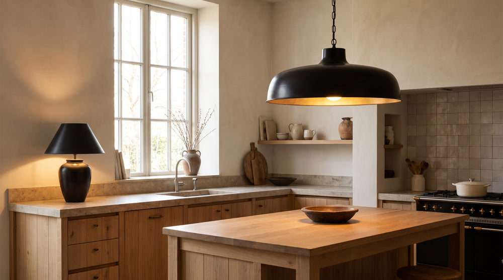 Luminaires coloris noir pour cuisine