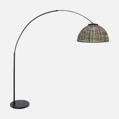 Lampadaire arc osier, abat-jour dôme tressé Ø60, salon | Rotan