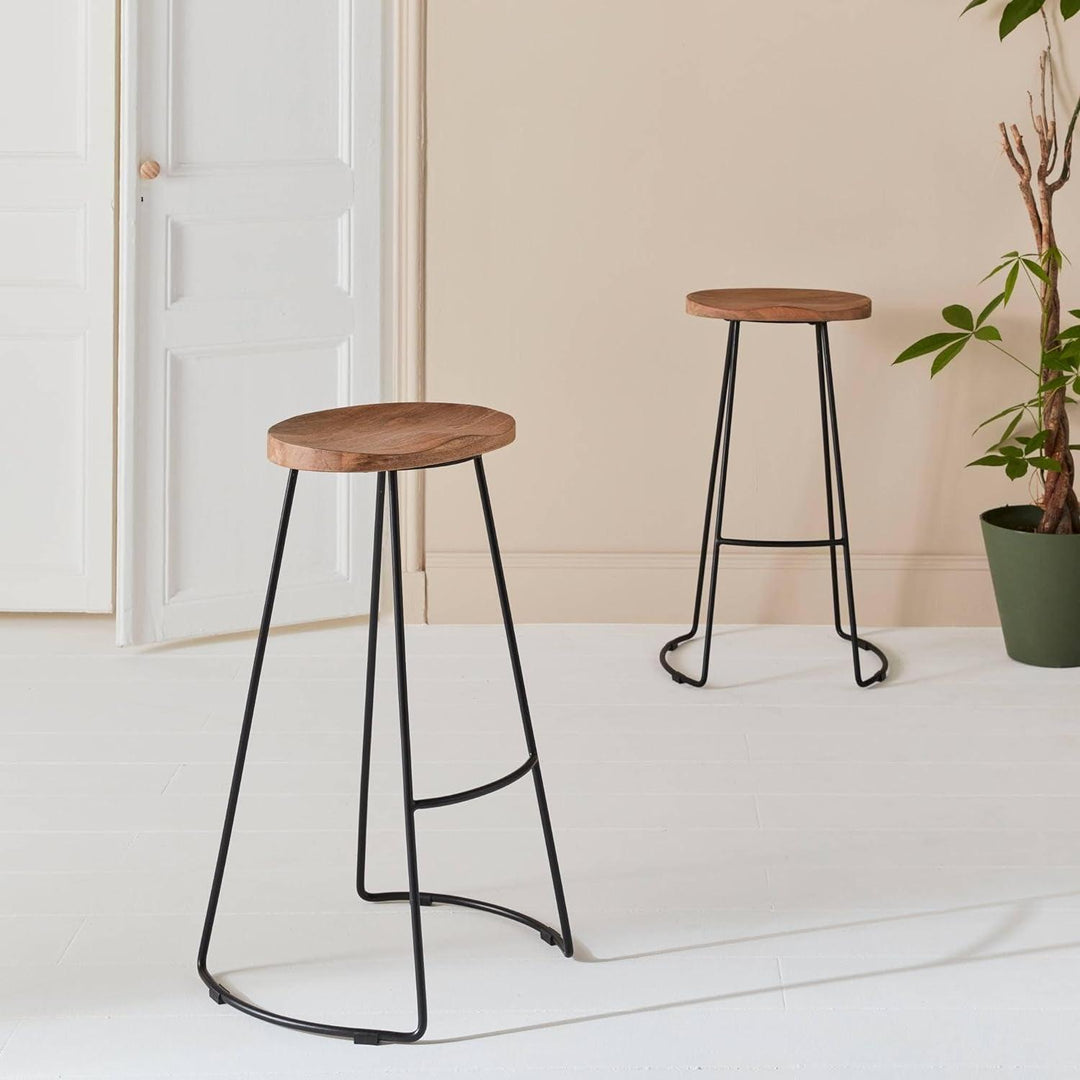 Alice'S Home - Lot De 2 Tabourets De Bar Bois De Manguier Naturel Et Acier. Avec Repose Pieds. 75Cm | Designix - Amazon    - https://designix.fr/