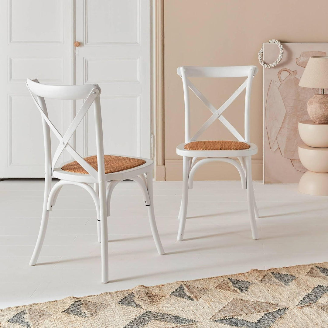 Alice'S Home - Lot De 2 Chaises De Bistrot En Bois D'Hévéa Blanc. Vintage. Assise En Rotin. Empilables | Designix - Amazon    - https://designix.fr/