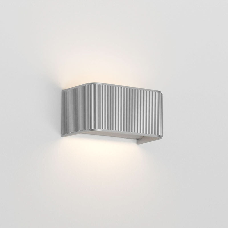 Applique murale LED Dresscode W1 2.700 en aluminium, argenté, hauteur 9 cm