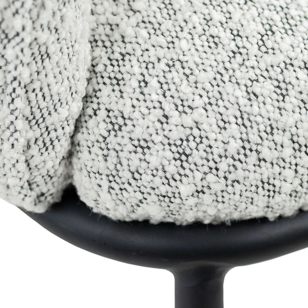 Chaise de salle à manger Bouclé Noir cadre acier confortable | NOVA