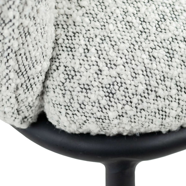 Chaise de salle à manger Bouclé Noir cadre acier confortable | NOVA