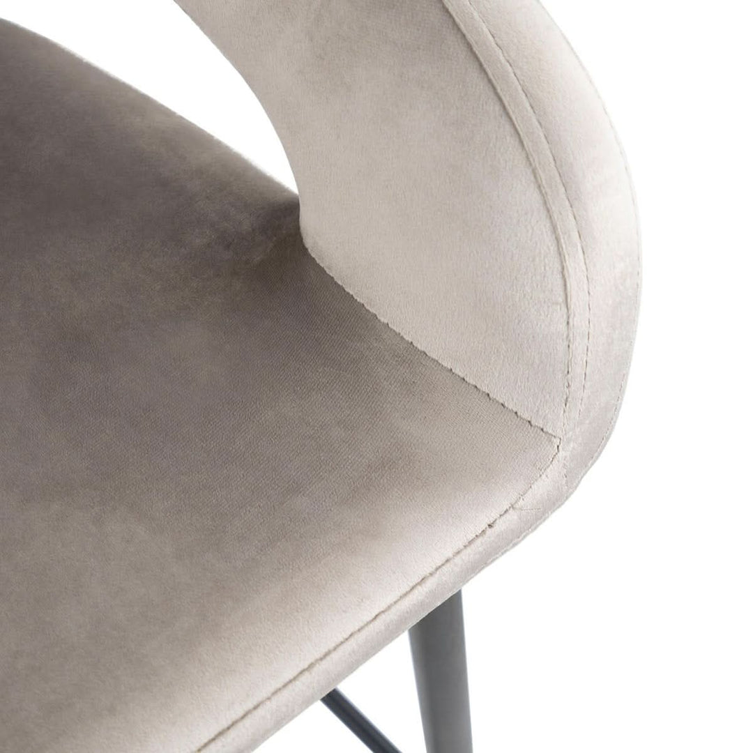 Tabouret de bar en velours champagne avec dossier contourné | AZAR