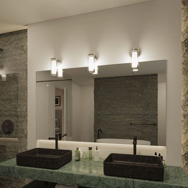 Applique murale Luena IP44 en verre, chromé et transparent, Ø 10 cm, IP44