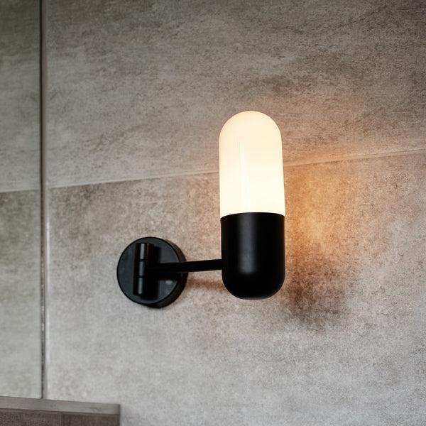 Applique murale Zeta en verre, noir et blanc satiné, Ø 8,5 cm, IP44