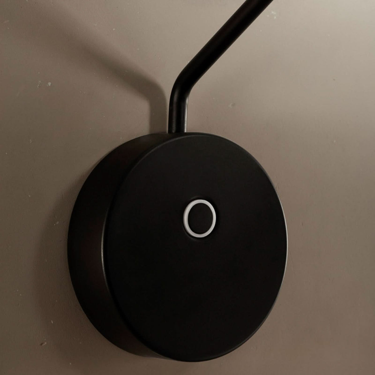 Applique murale LED Invisible Reader en aluminium, noir, Ø 12 cm